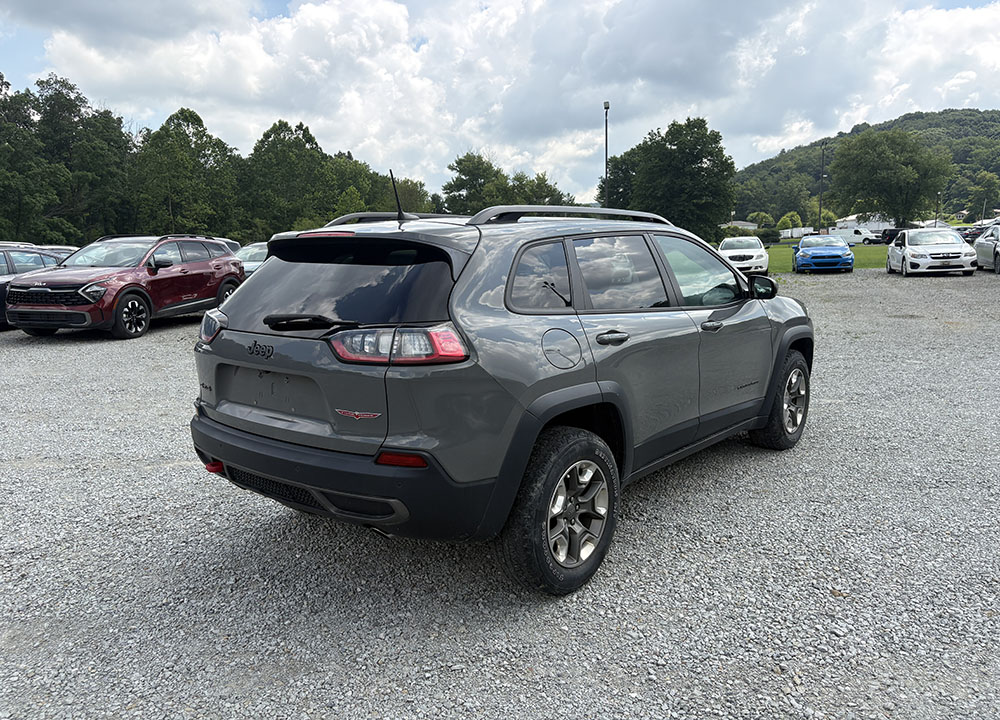 
								2019 Jeep Cherokee Trailhawk full									