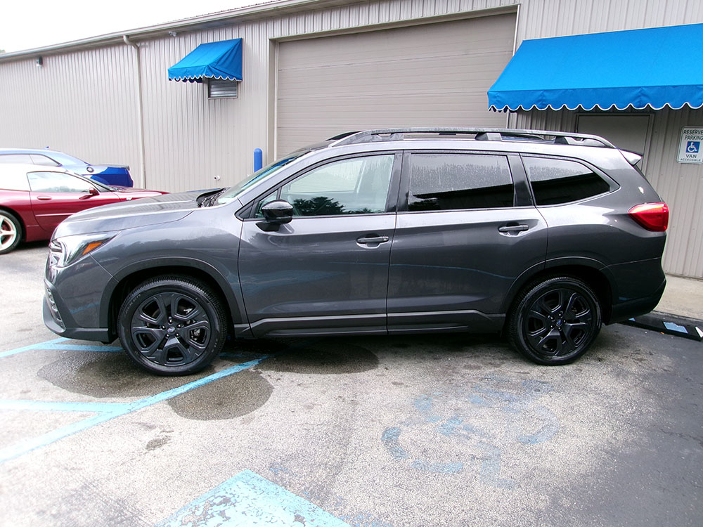 
								2025 Subaru Ascent Onyx full									