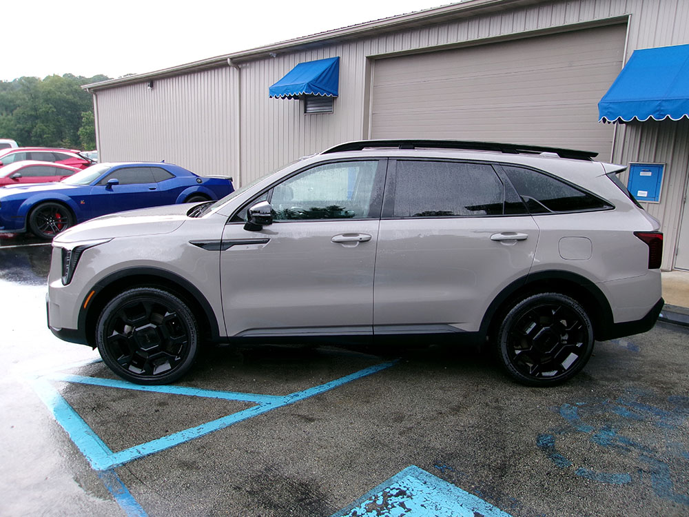 
								2025 Kia Sorento X-Line EX full									