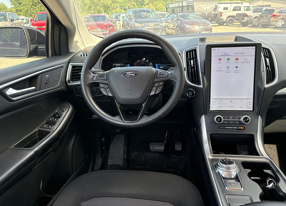 
								2024 Ford Edge SE full									