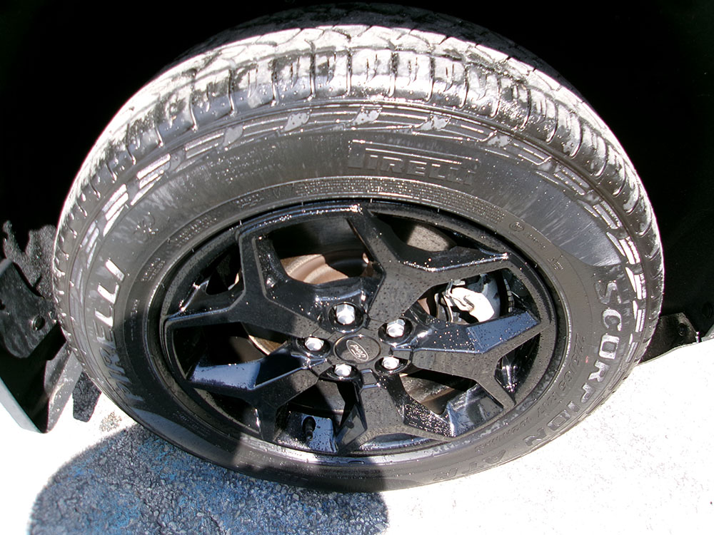 
								2023 Ford Maverick XLT Crew Cab full									