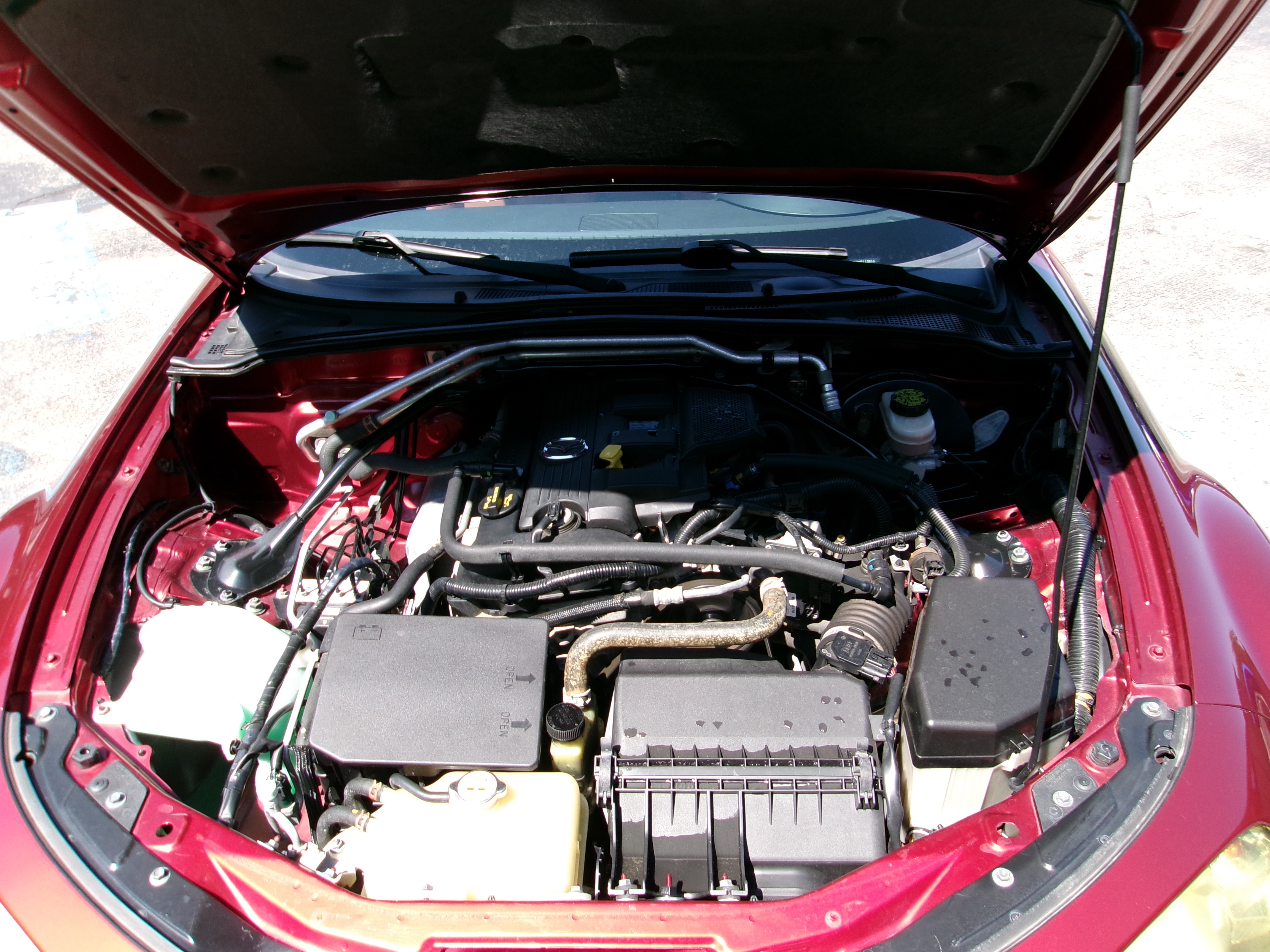 
								2006 Mazda MX-5 Miata full									