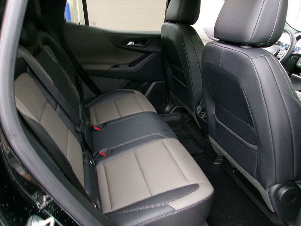 
								2026 Chevrolet Equinox LT full									
