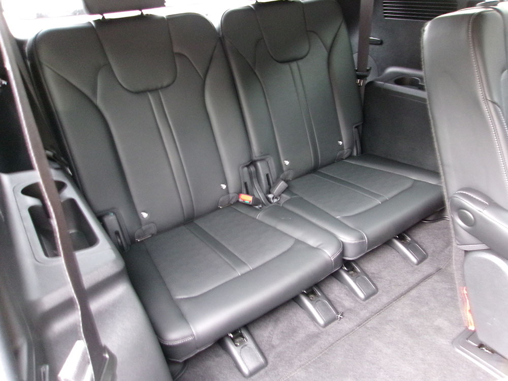
								2025 Kia Sorento X-Line EX full									
