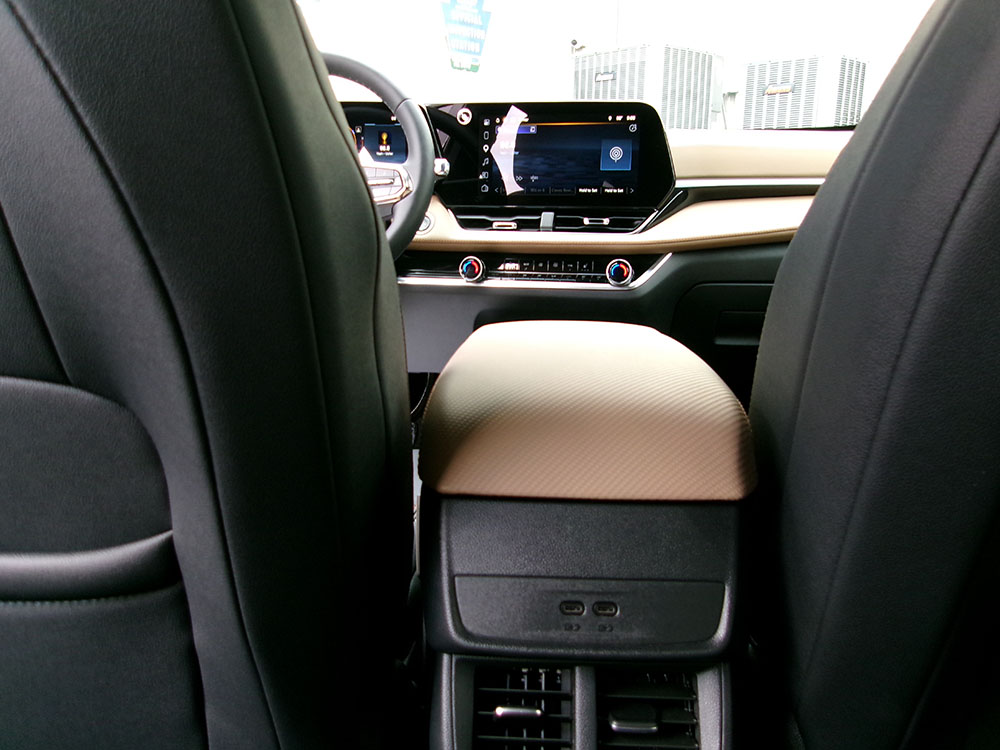 
								2026 Chevrolet Equinox ACTIV full									