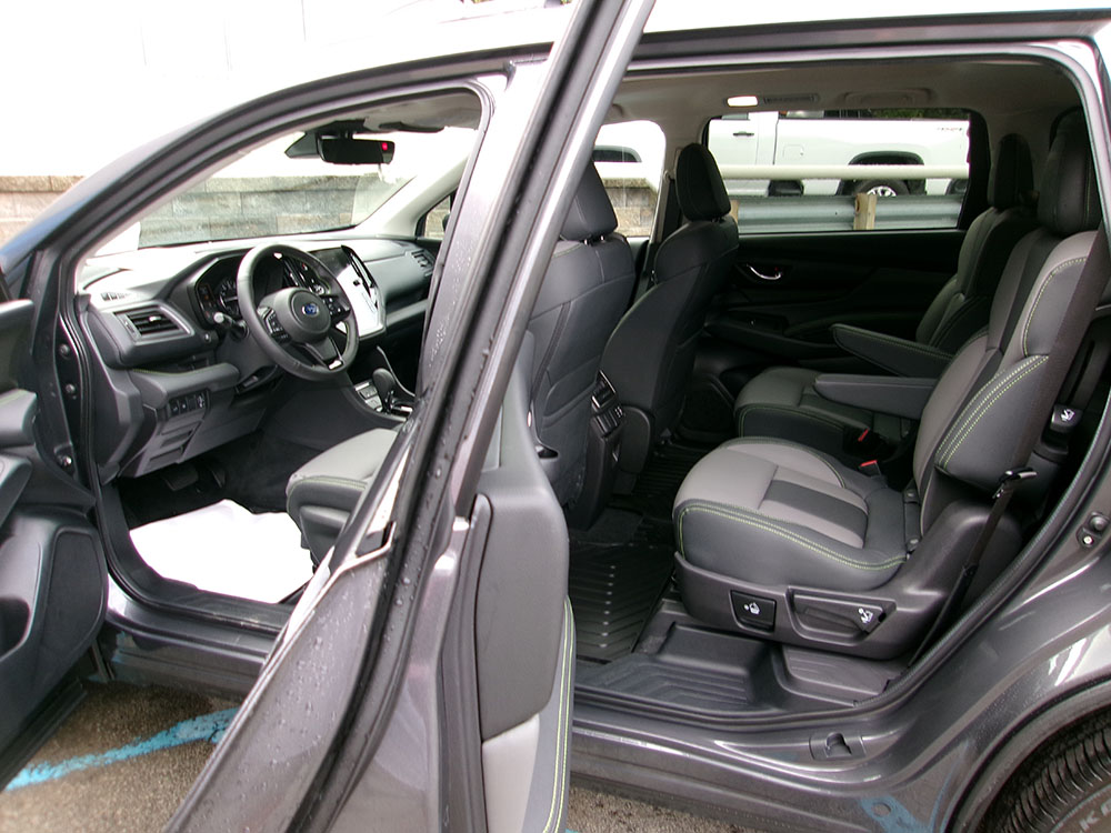 
								2025 Subaru Ascent Onyx full									