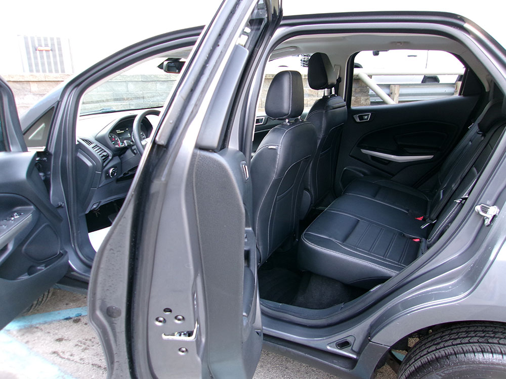 
								2019 Ford EcoSport Titanium full									