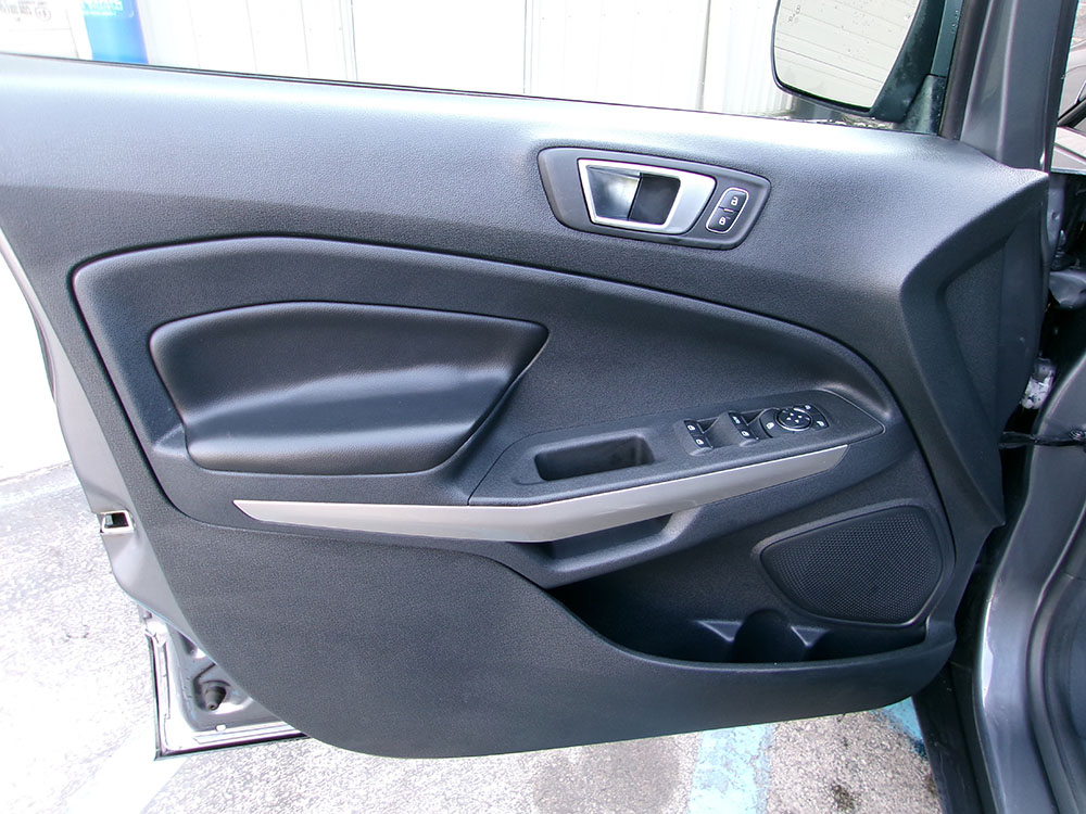 
								2019 Ford EcoSport Titanium full									