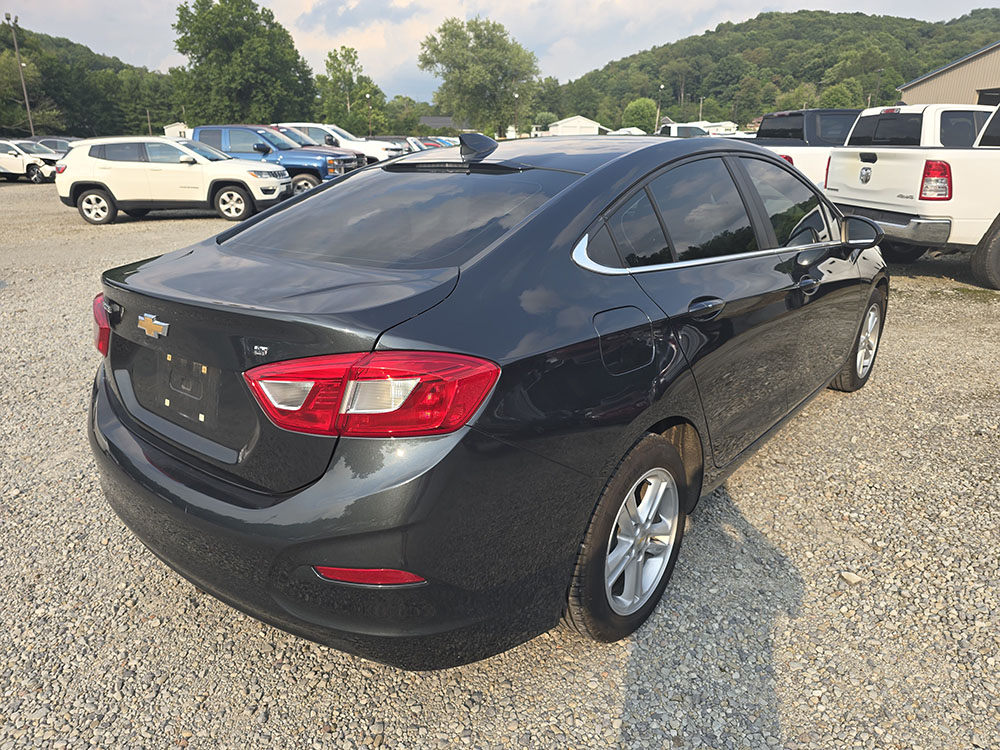 
								2017 CHEVROLET CRUZE LT full									