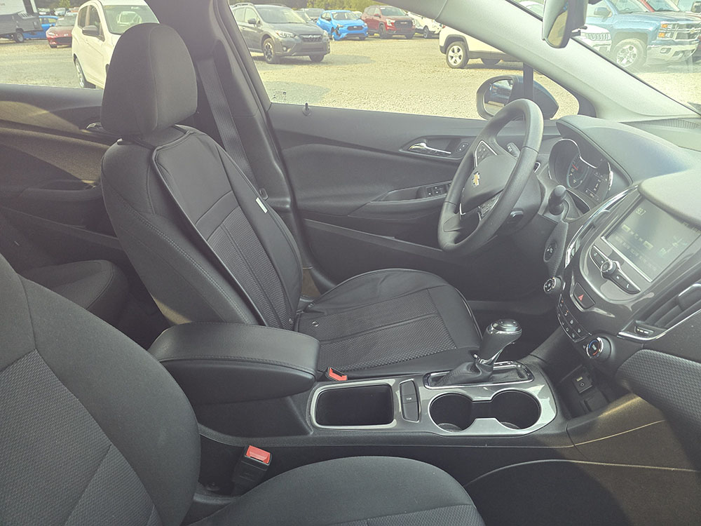 
								2017 CHEVROLET CRUZE LT full									