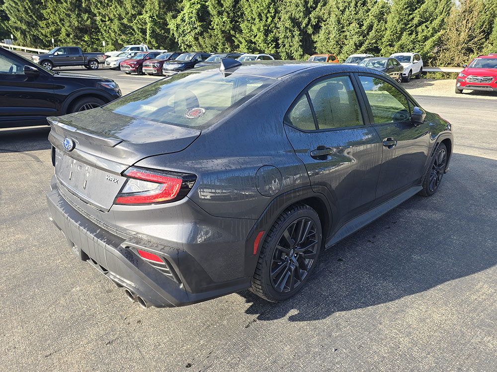 
								2024 Subaru WRX Premium full									