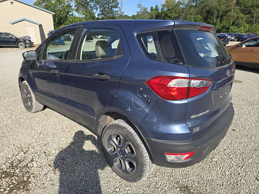 
								2022 Ford EcoSport S full									