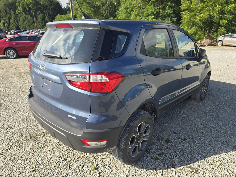 
								2022 Ford EcoSport S full									