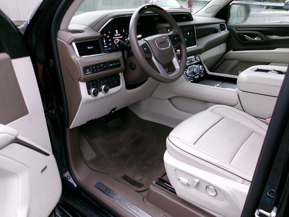 
								2024 GMC Yukon XL Denali full									