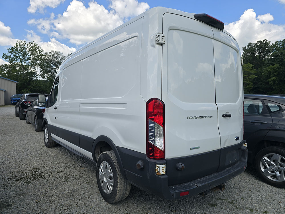 
								2018 Ford Transit 250 Cargo full									
