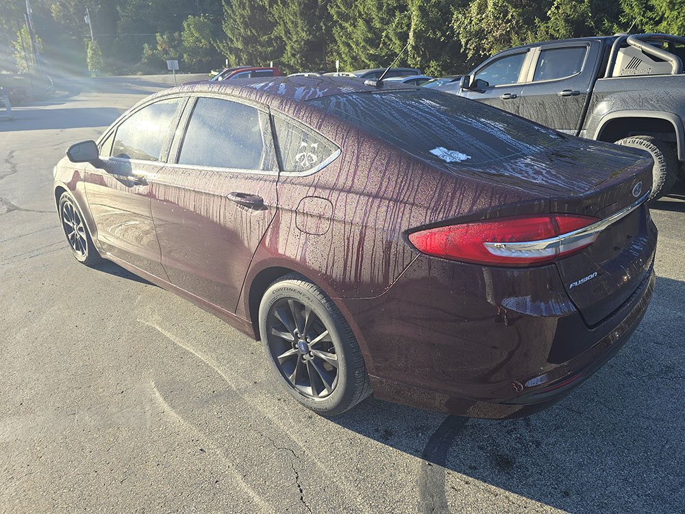 
								2017 Ford Fusion SE full									