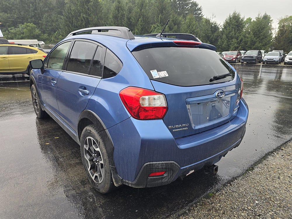 
								2016 Subaru Crosstrek Premium full									