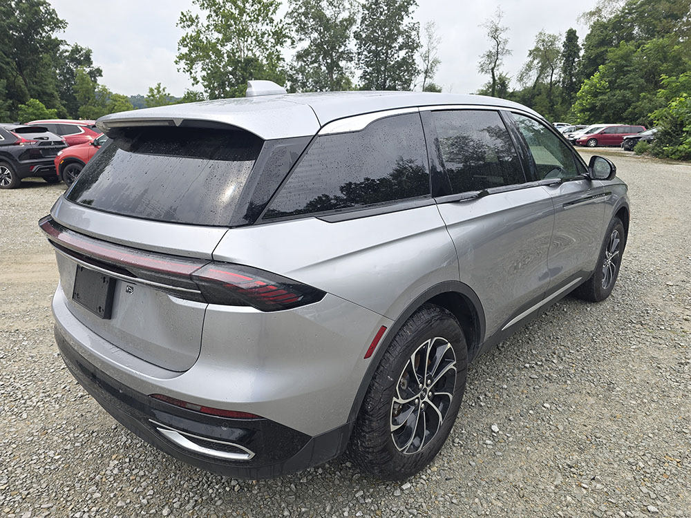 
								2025 Lincoln Nautilus Premiere full									