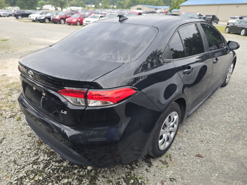 
								2023 Toyota Corolla LE full									