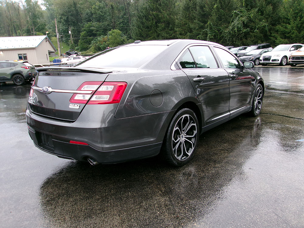 
								2016 Ford Taurus SHO full									
