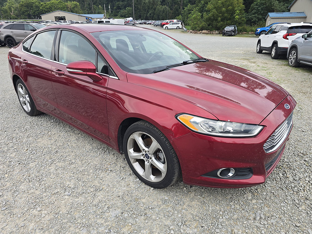 
								2014 Ford Fusion SE full									