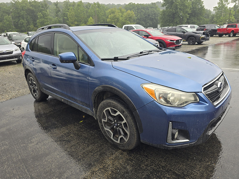 
								2016 Subaru Crosstrek Premium full									
