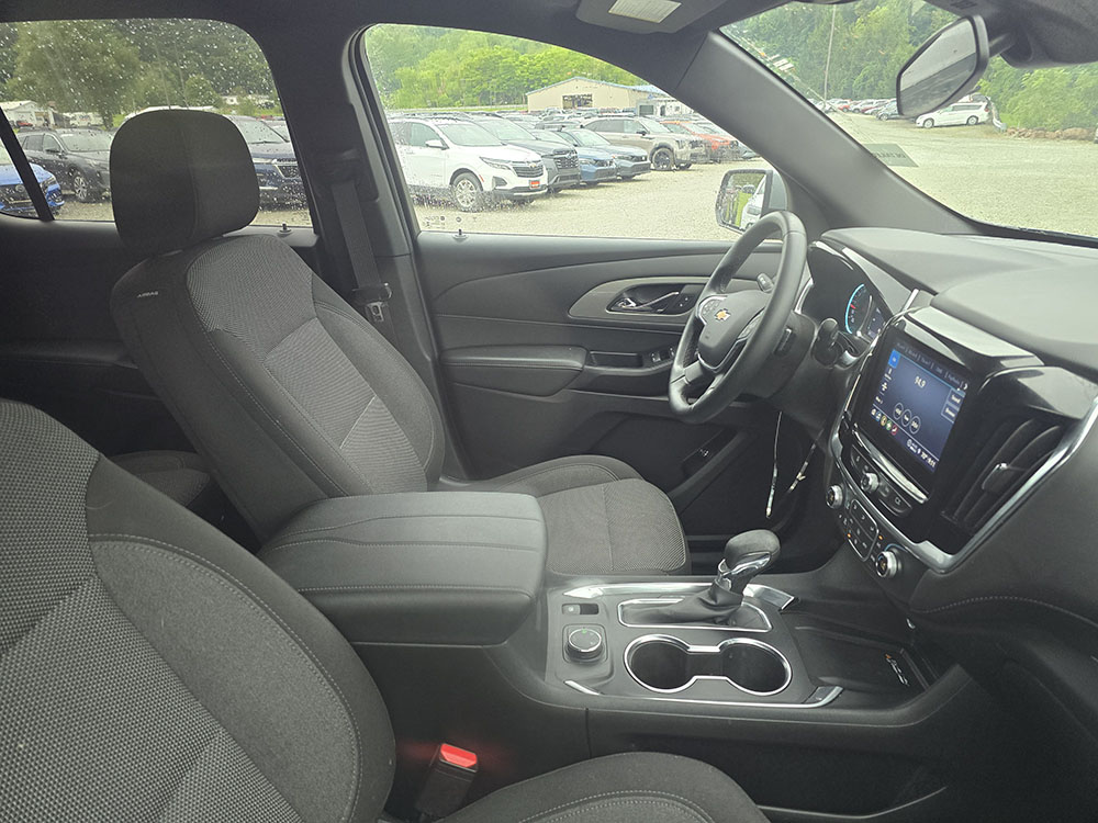 
								2023 Chevrolet Traverse LT full									