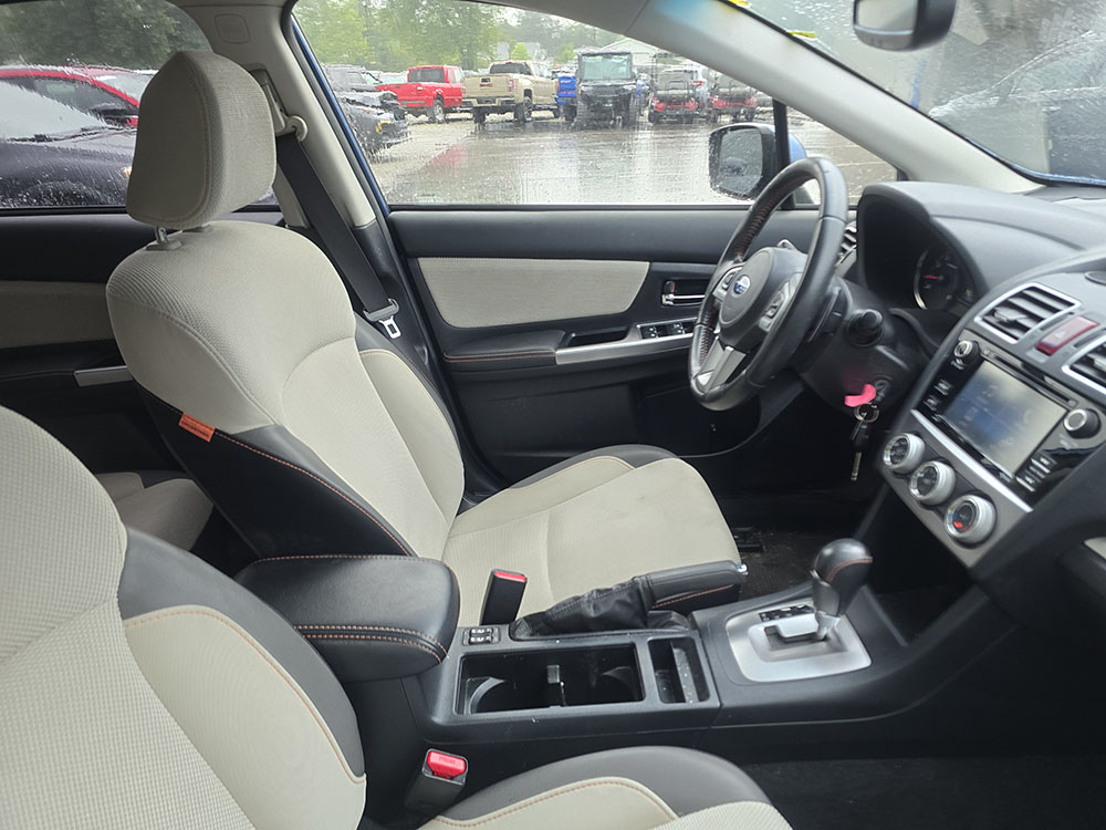 
								2016 Subaru Crosstrek Premium full									