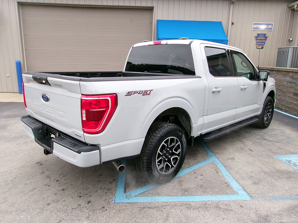 
								2023 Ford F-150 XLT Super Crew Cab full									