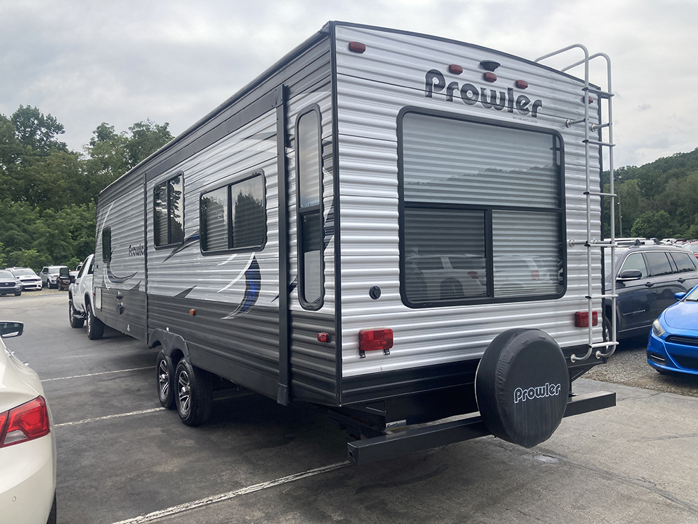 
								2018 Heartland Prowler 28RLS 33′ Sleeps 6 full									
