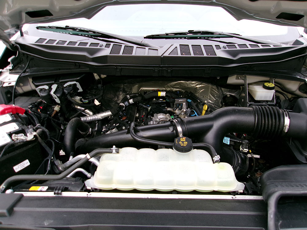 
								2023 Ford F-150 XLT Super Crew Cab full									