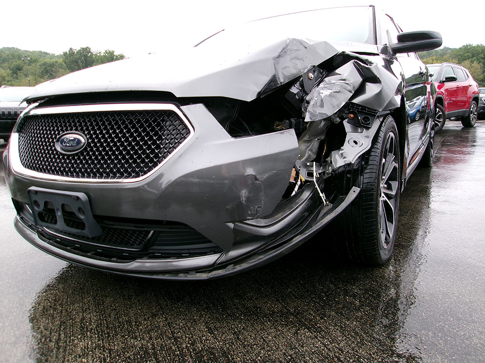 
								2016 Ford Taurus SHO full									