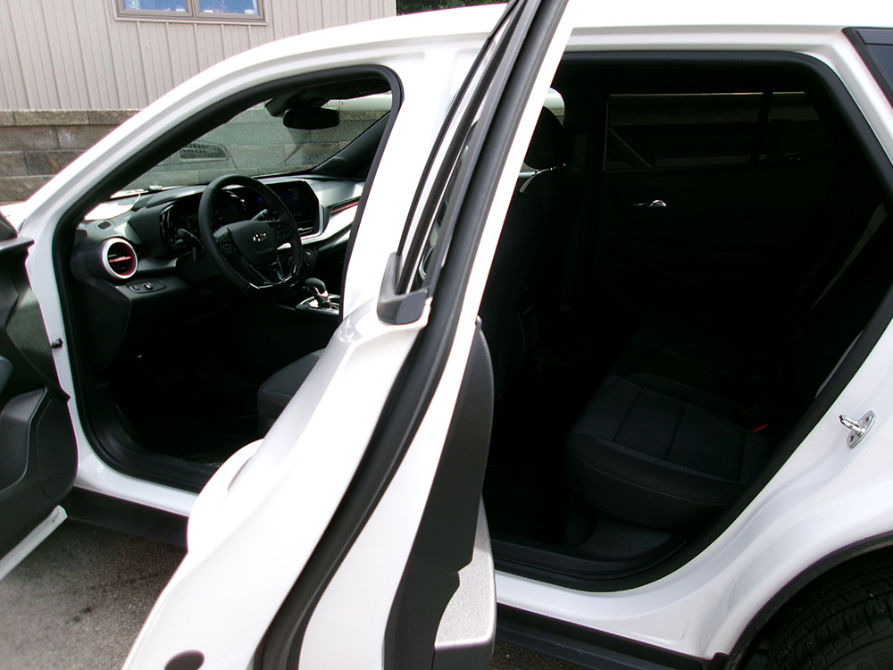 
								2024 Chevrolet Trax RS full									