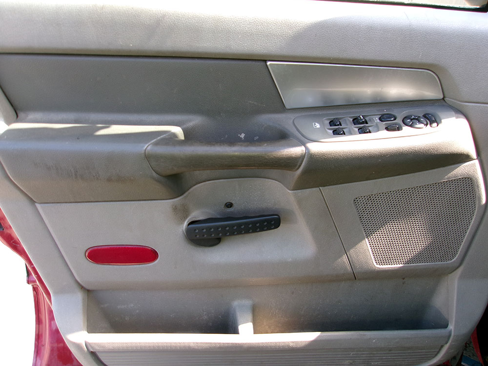 
								2007 Dodge Ram 1500 SLT Quad Cab full									