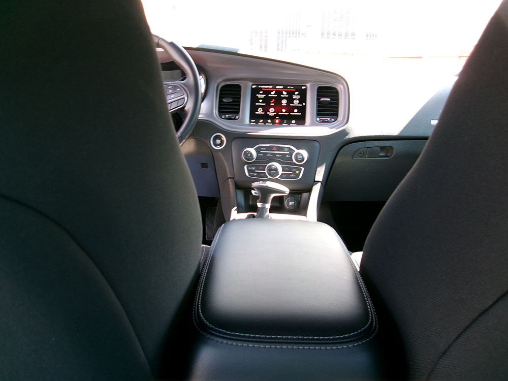 
								2023 Dodge Charger SXT full									