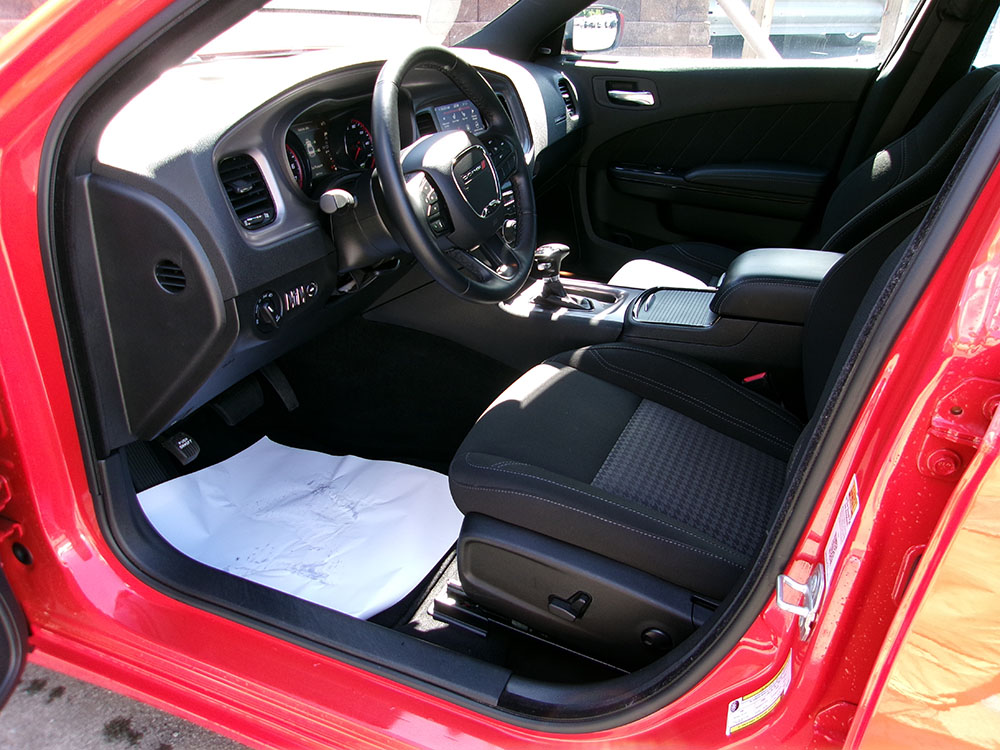 
								2023 Dodge Charger SXT full									