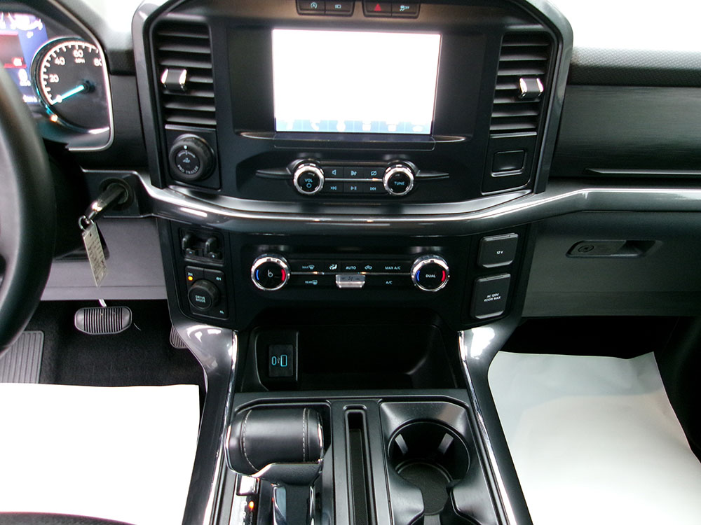 
								2023 Ford F-150 XLT Super Crew Cab full									