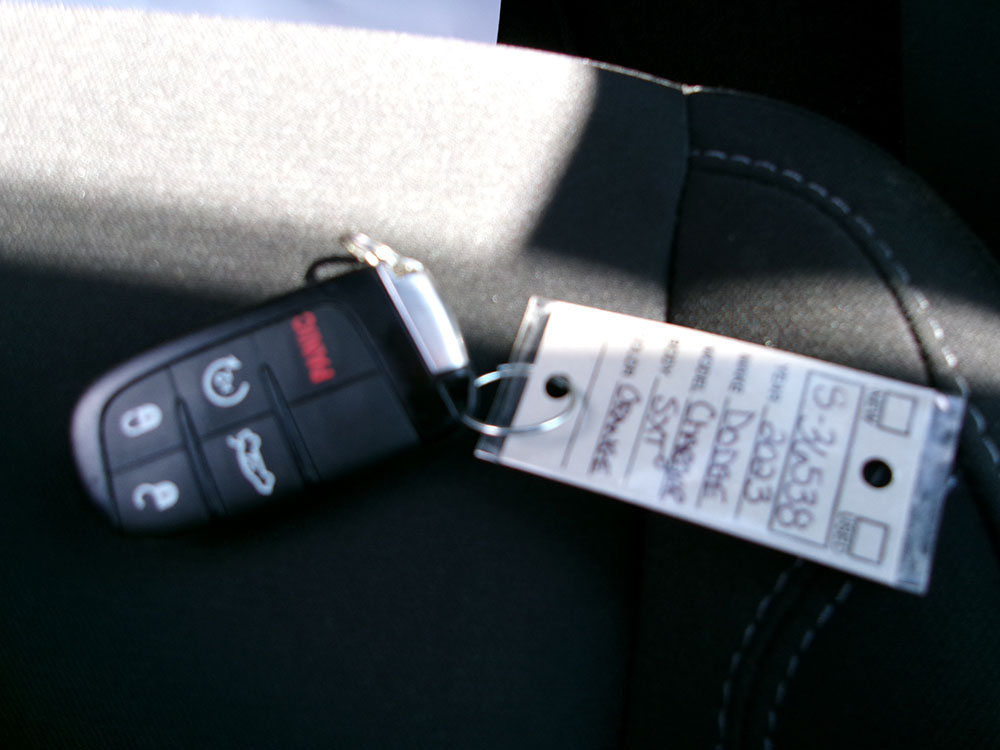 
								2023 Dodge Charger SXT full									
