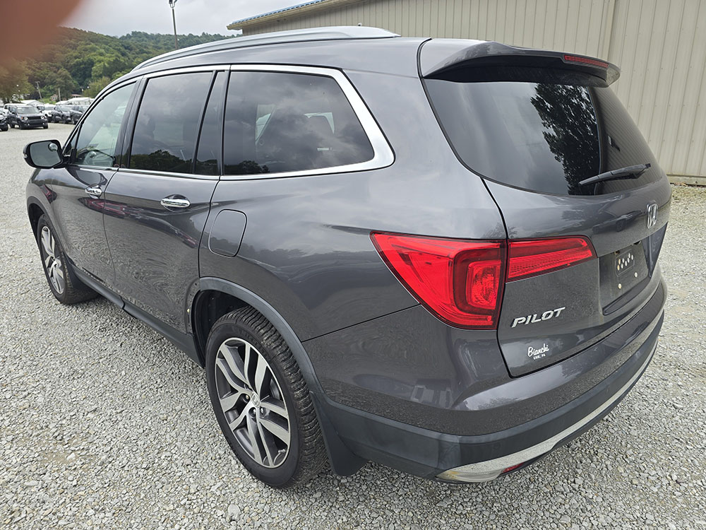 
								2018 Honda Pilot Elite full									