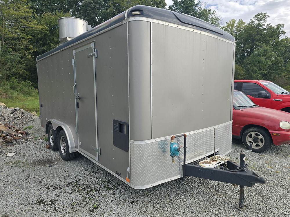
								2019 United Trailers Inc Food Trailer U-816TA35 full									