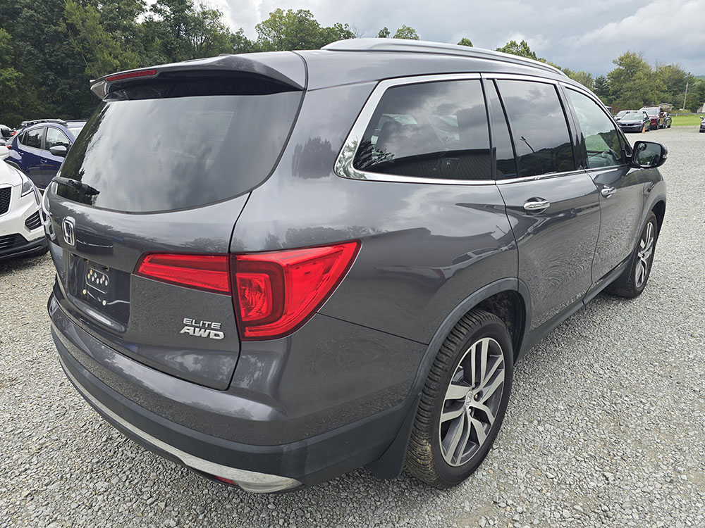
								2018 Honda Pilot Elite full									