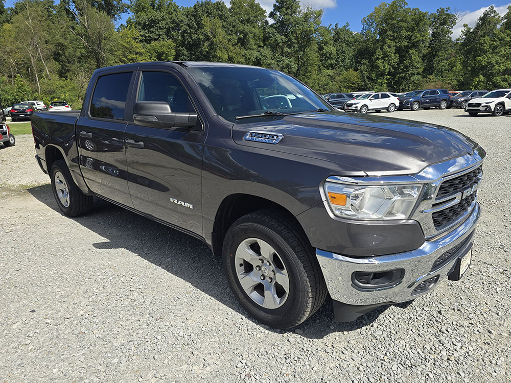 
								2023 Ram 1500 Big Horn Crew Cab full									