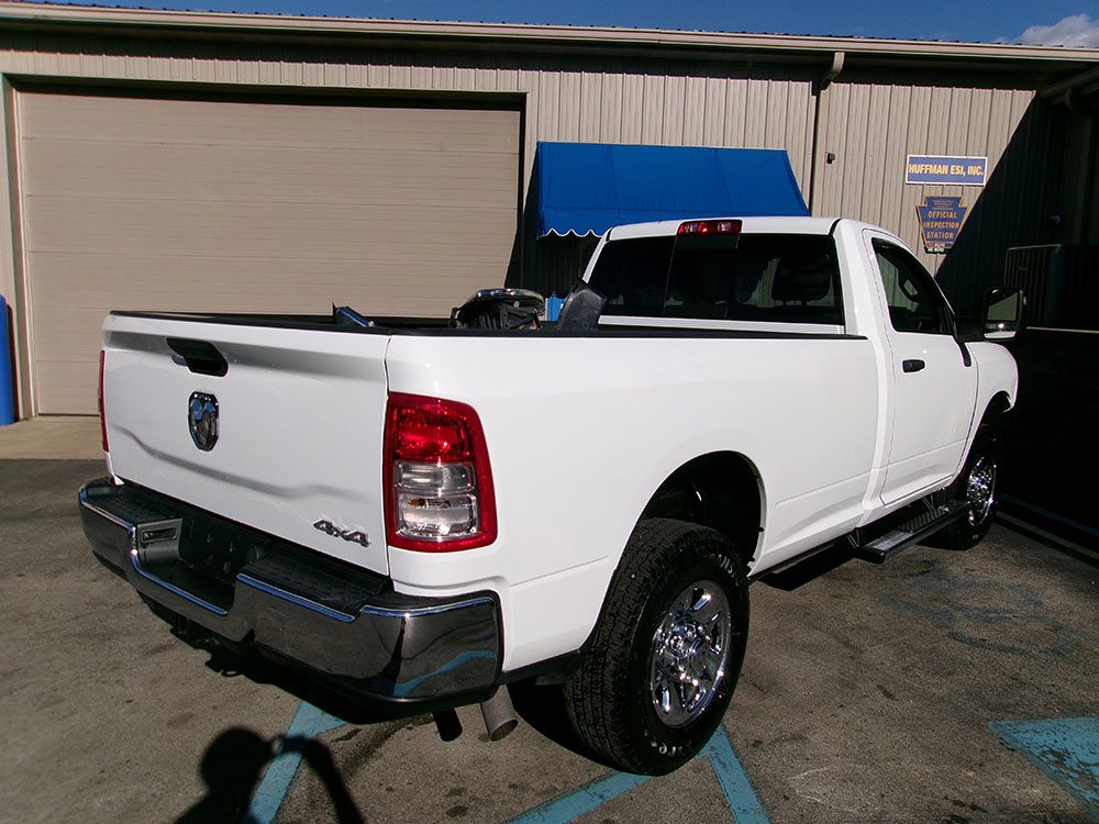 
								2024 RAM 2500 HD Tradesman Reg Cab full									