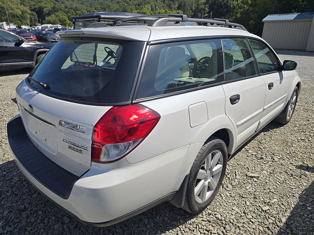 
								Subaru Outback Special Edition full									