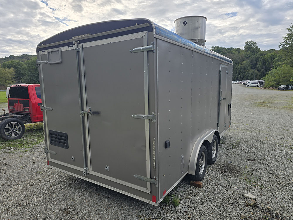
								2019 United Trailers Inc Food Trailer U-816TA35 full									