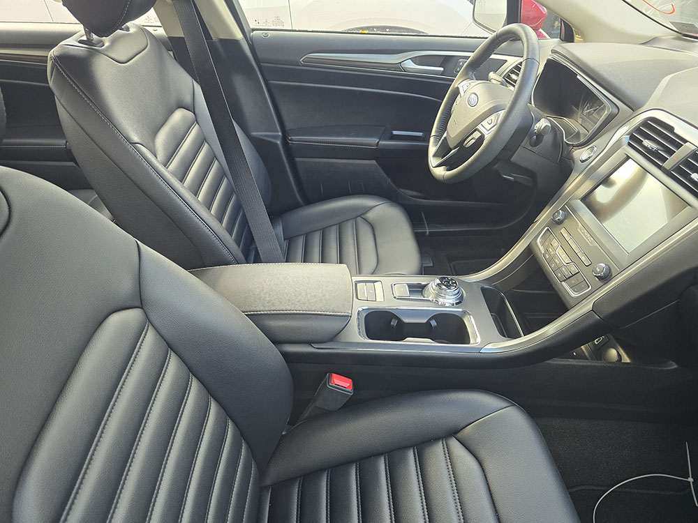 
								2020 Ford Fusion SEL full									