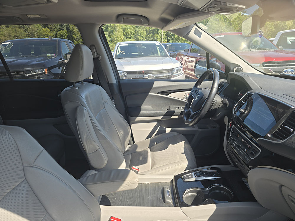 
								2019 Honda Pilot Elite full									