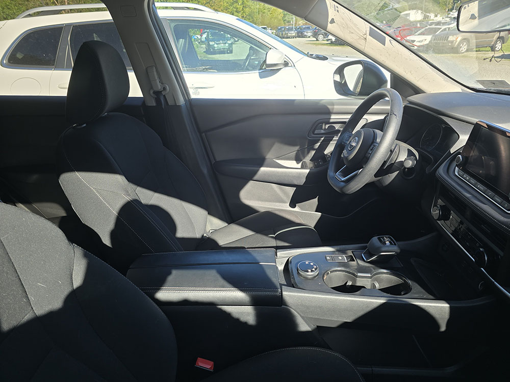 
								2024 Nissan Rogue S full									