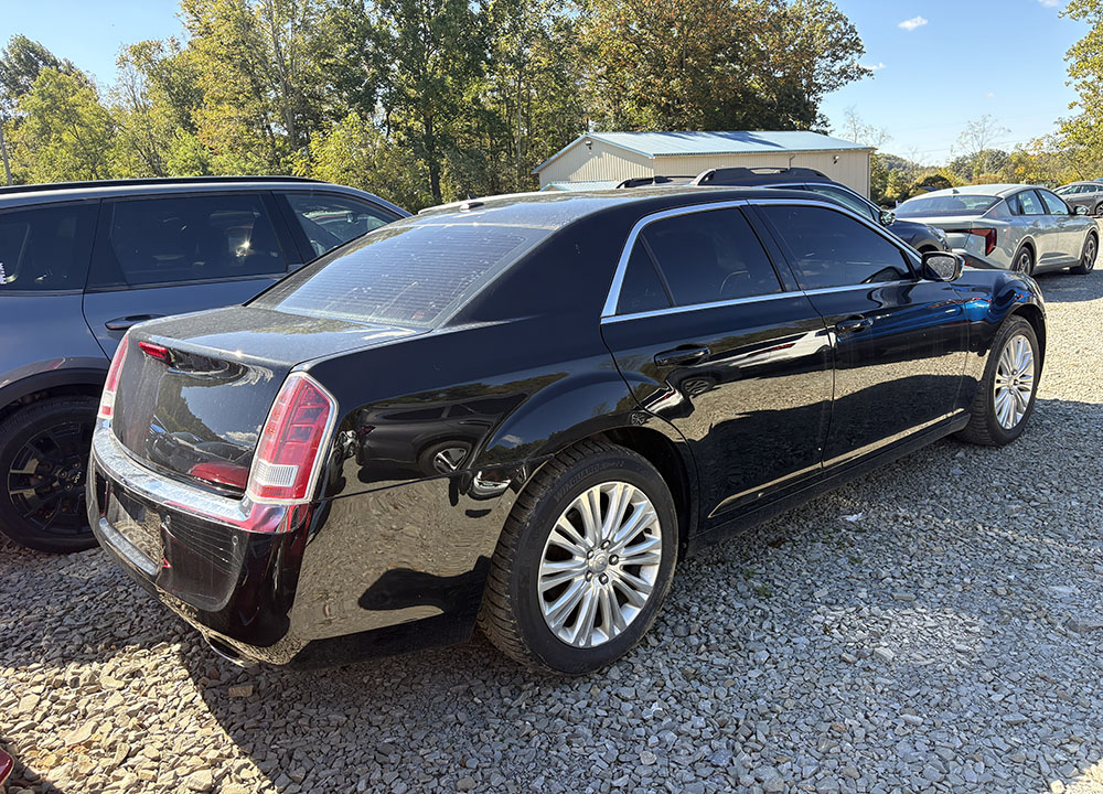 
								2014 Chrysler 300 full									