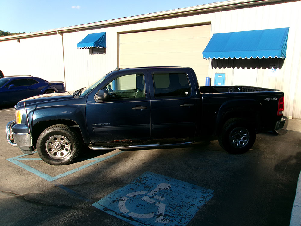 
								2010 GMC Sierra 1500 SL full									